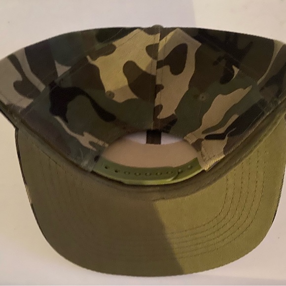 BK Caps camouflage snap back with camouflage bill - Picture 2 of 2
